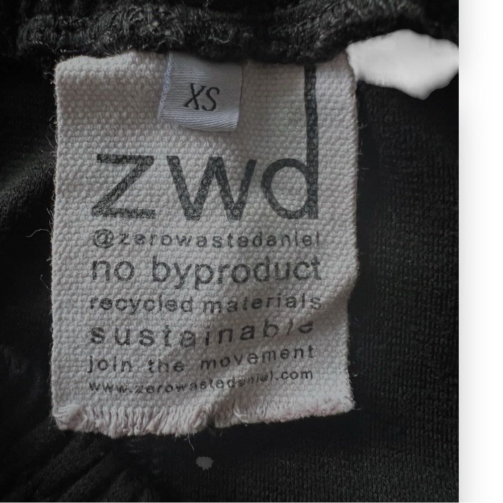 Zero Waste Daniel Bundle Sweatshirt + Sweatpants … - image 4